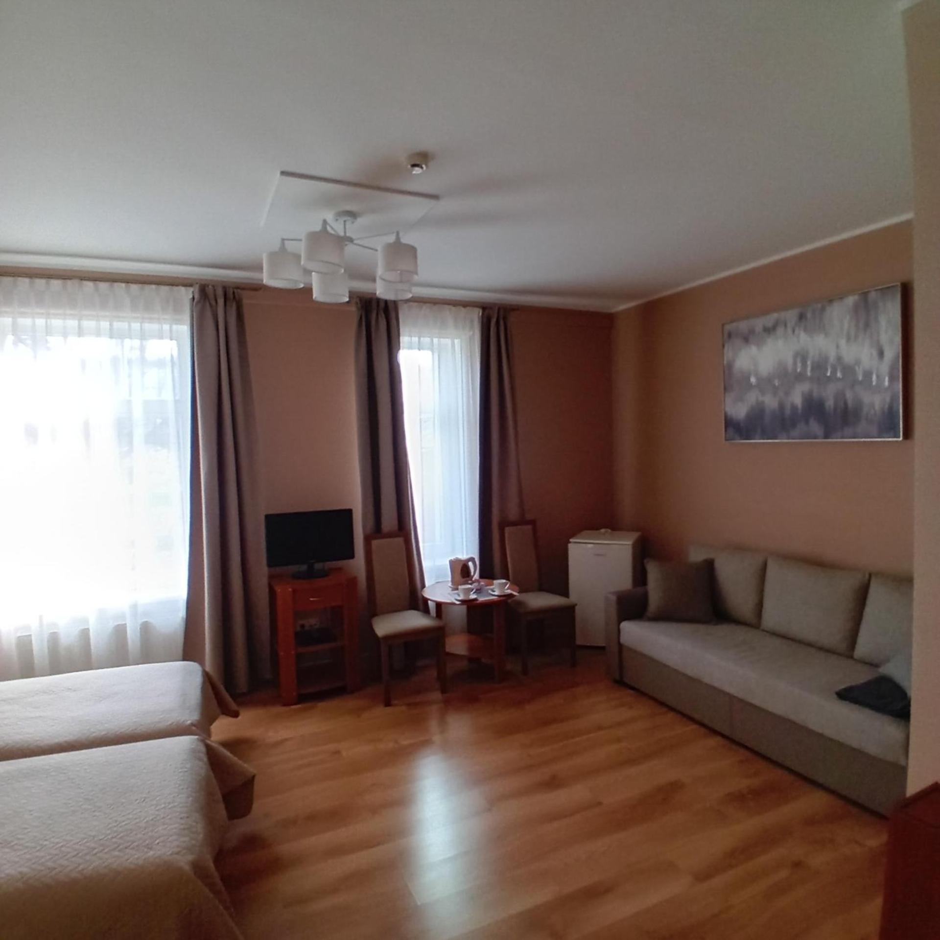 Hotel Juras Brize Ventspils Exterior foto